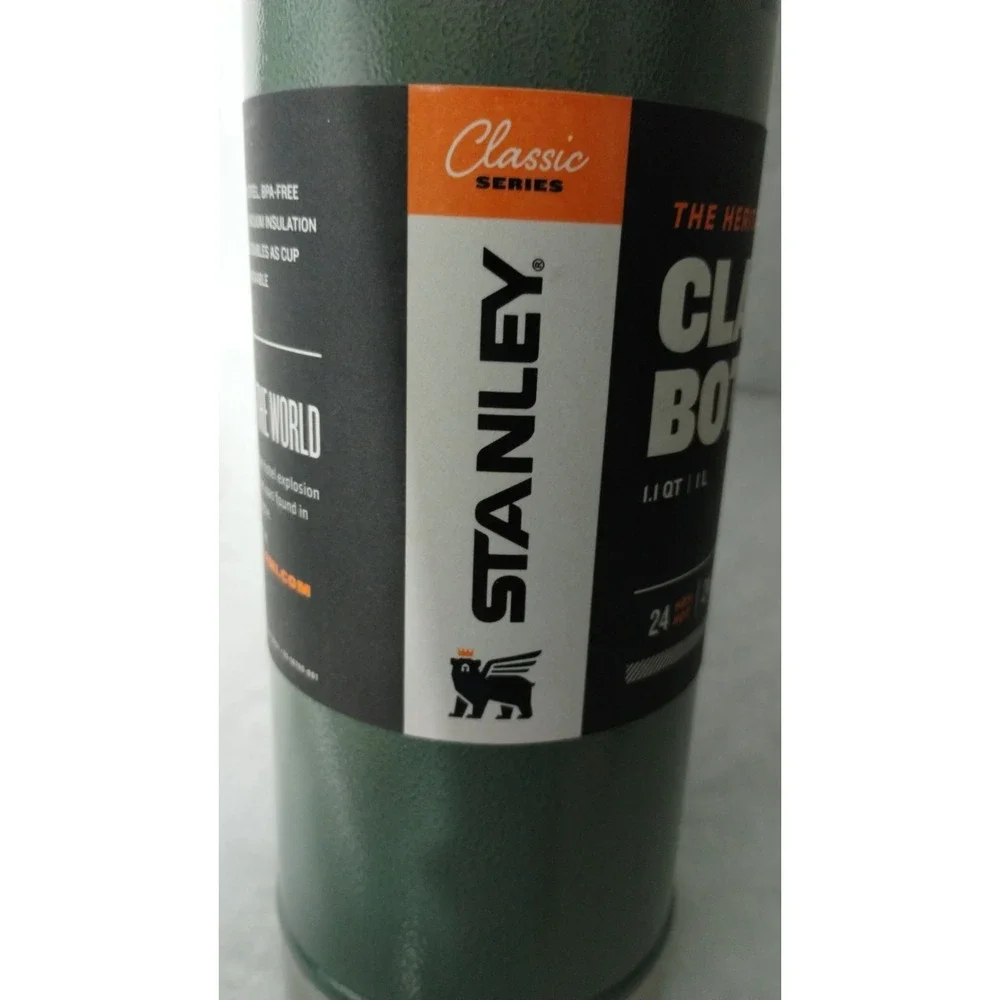 Stanley Classic Bottle Thermos 1.1 QT 24 Hours‎ Hot/Cold Camping Outdoors Work - Picture 4 of 6